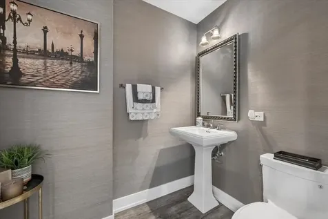 57 East Delaware Place Chicago IL 60611