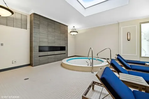57 East Delaware Place Chicago IL 60611