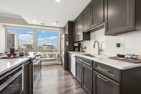 57 East Delaware Place Chicago IL 60611