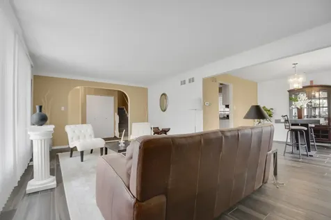 8218 170TH Street Tinley Park IL 60477
