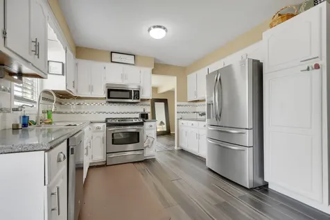 8218 170TH Street Tinley Park IL 60477