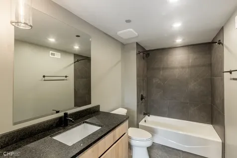 729 North Sangamon Street Chicago IL 60642