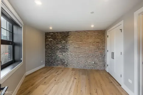 729 North Sangamon Street Chicago IL 60642