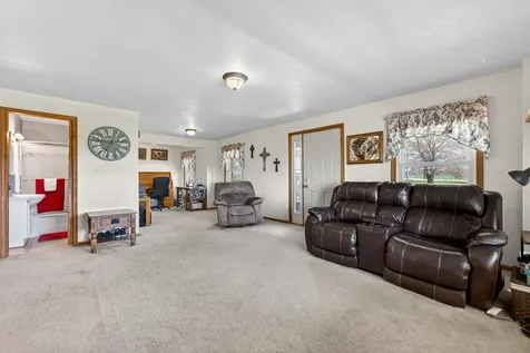 34007 Pearl Street Kirkland IL 60146