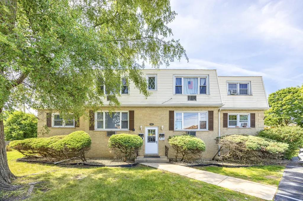 4601 Vernon Avenue Brookfield IL 60513