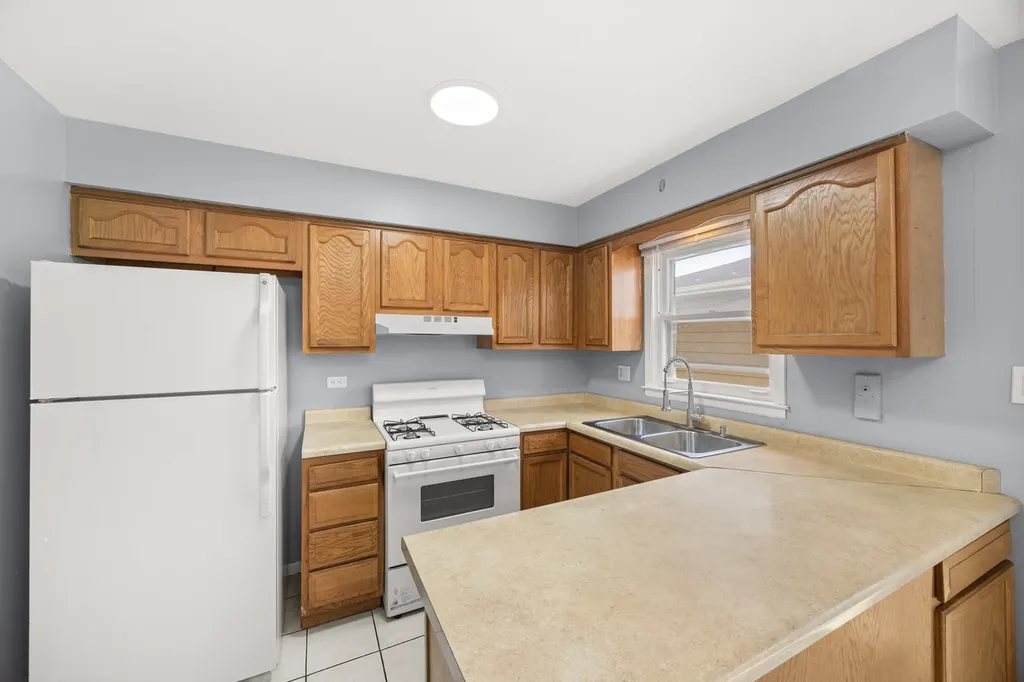 4601 Vernon Avenue Brookfield IL 60513