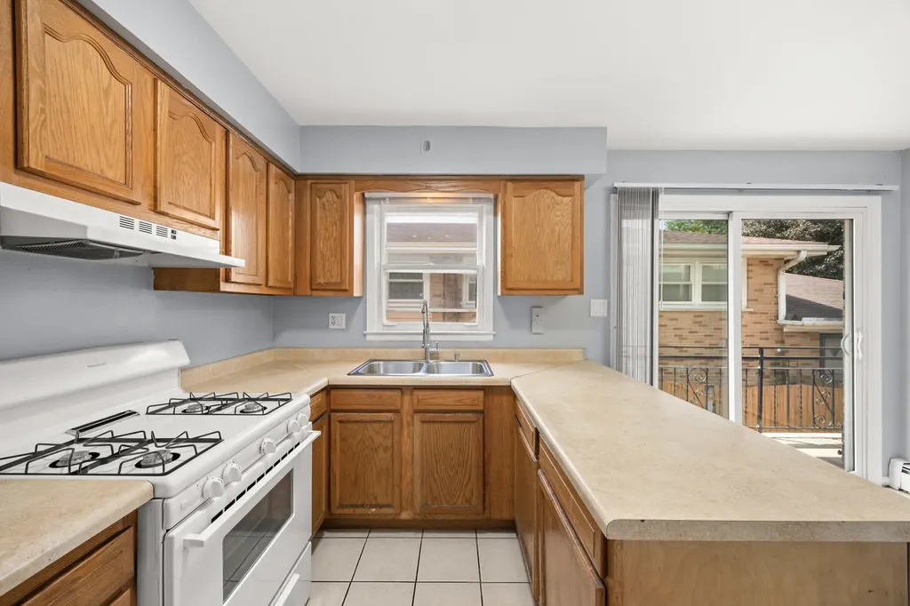 4601 Vernon Avenue Brookfield IL 60513