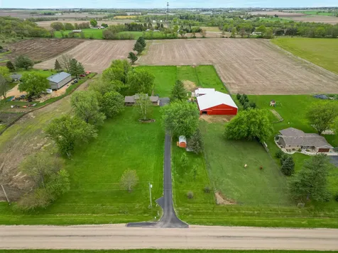 10160 Cemetery Road Pecatonica IL 61063