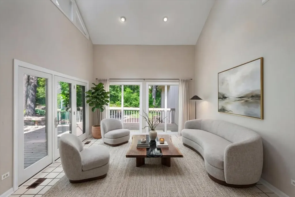 6191 Shorewood Court Lisle IL 60532