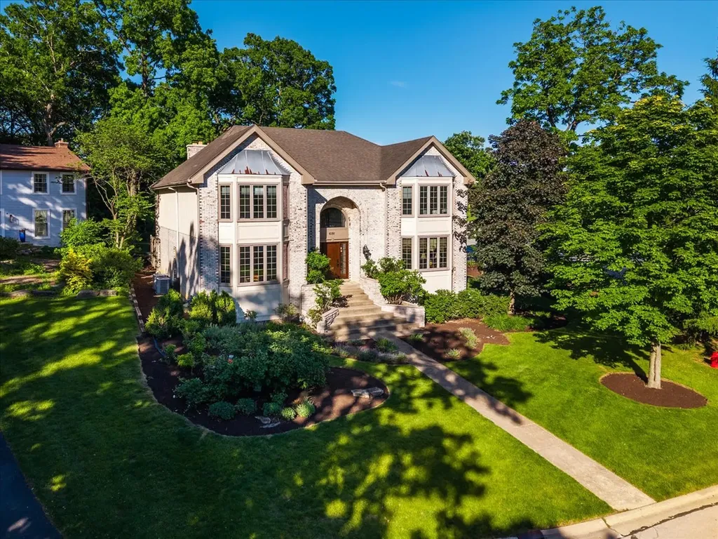 6191 Shorewood Court Lisle IL 60532