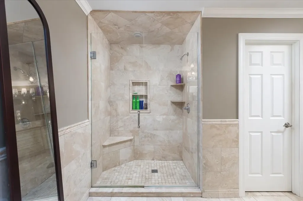 6191 Shorewood Court Lisle IL 60532
