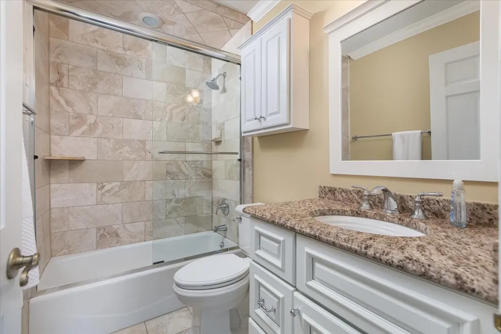 6191 Shorewood Court Lisle IL 60532