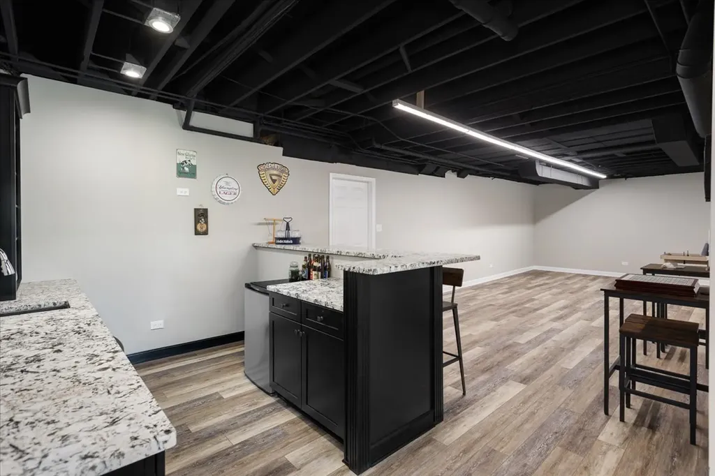 6191 Shorewood Court Lisle IL 60532