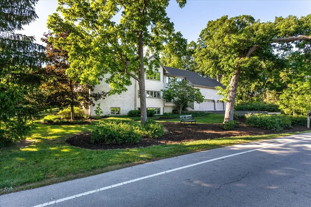 6191 Shorewood Court Lisle IL 60532