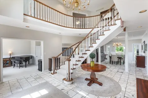 6191 Shorewood Court Lisle IL 60532