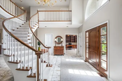 6191 Shorewood Court Lisle IL 60532