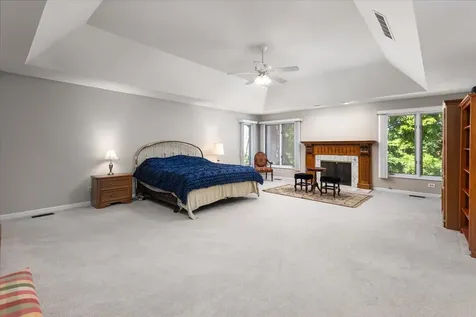 6191 Shorewood Court Lisle IL 60532