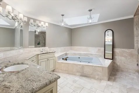 6191 Shorewood Court Lisle IL 60532