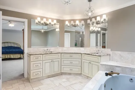 6191 Shorewood Court Lisle IL 60532