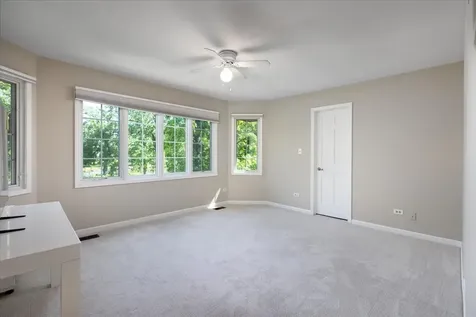 6191 Shorewood Court Lisle IL 60532