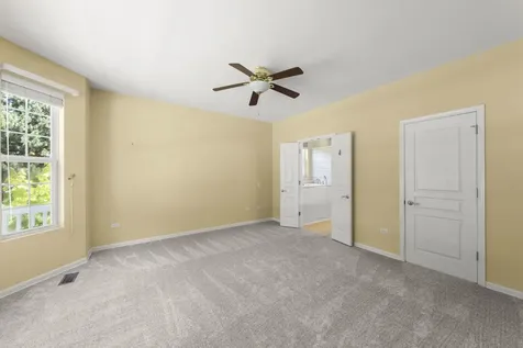 105 National Court Shorewood IL 60404