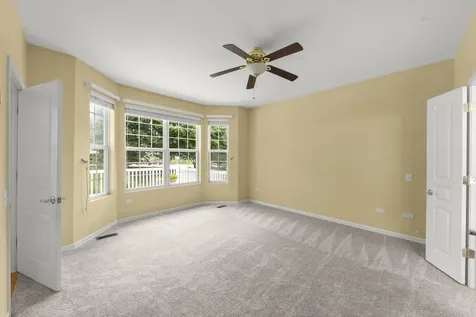 105 National Court Shorewood IL 60404