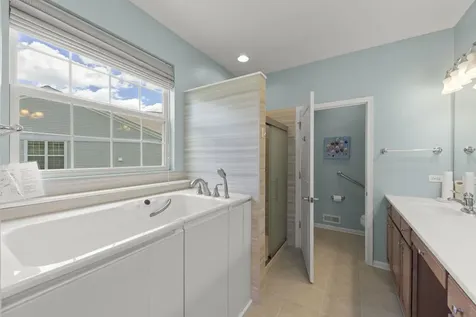105 National Court Shorewood IL 60404