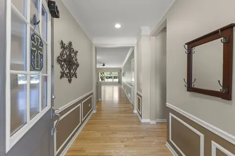 105 National Court Shorewood IL 60404