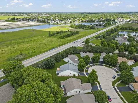 105 National Court Shorewood IL 60404