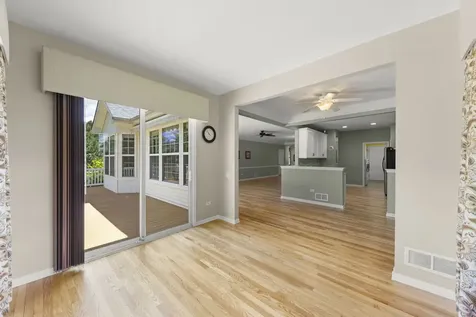 105 National Court Shorewood IL 60404