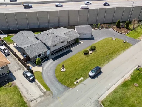 8625 West 81st Street Justice IL 60458