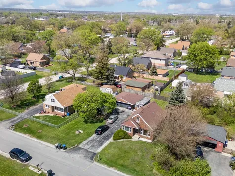 8625 West 81st Street Justice IL 60458