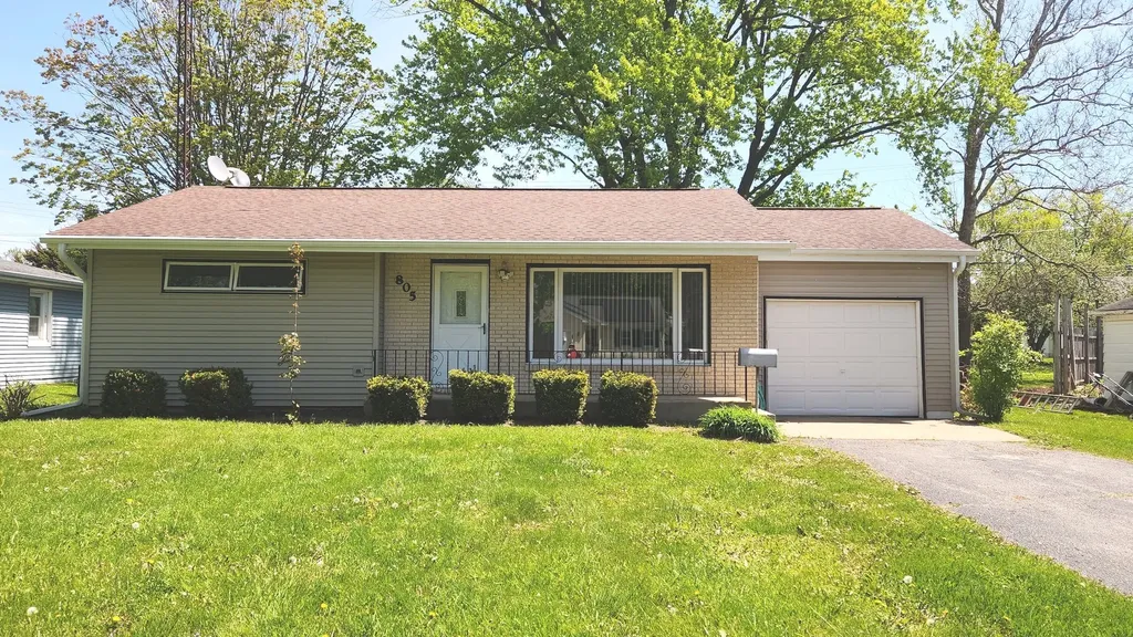 805 Garfield Street Harvard IL 60033