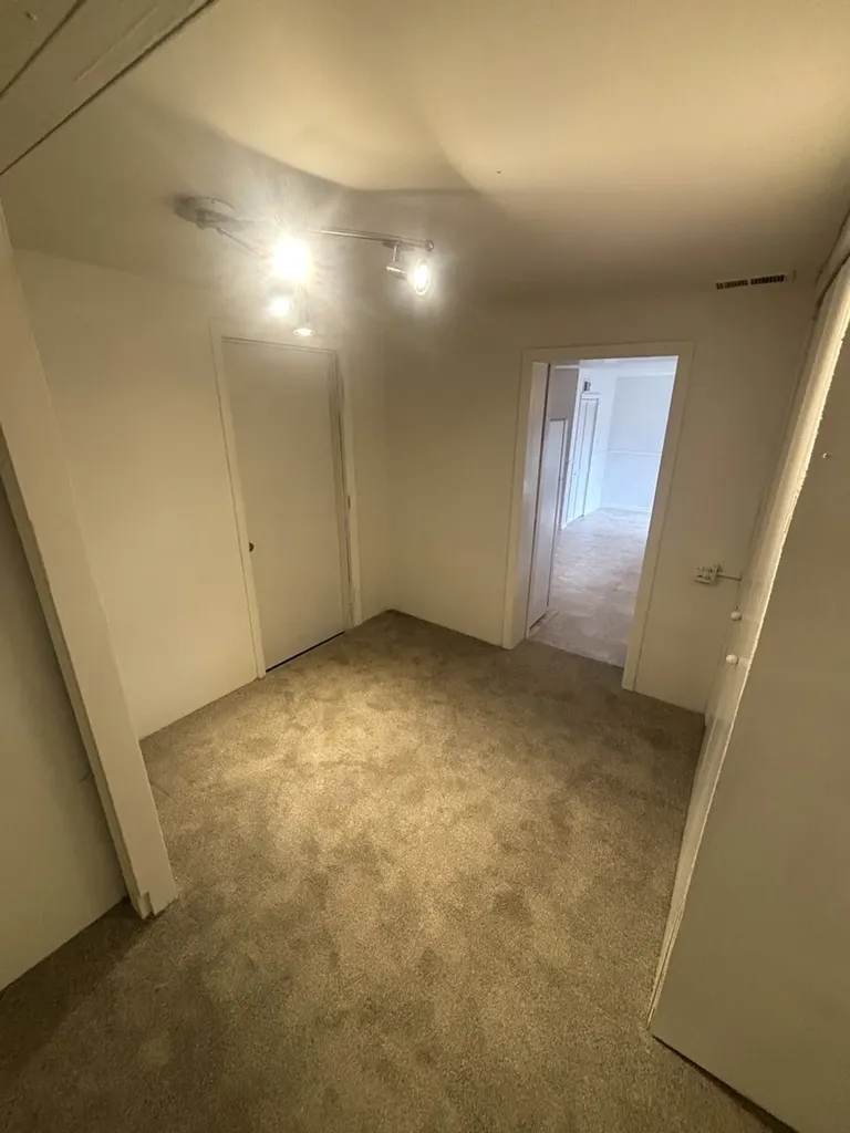 440 West Meadow Avenue Lombard IL 60148