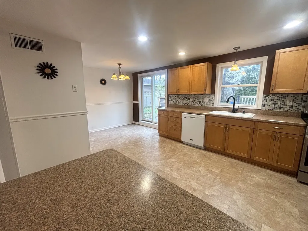 440 West Meadow Avenue Lombard IL 60148