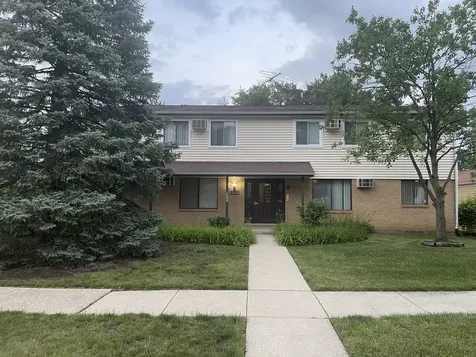 8311 Oak Leaf Drive Woodridge IL 60517