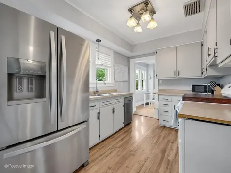 424 Blaine Street Batavia IL 60510