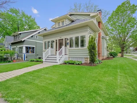 424 Blaine Street Batavia IL 60510