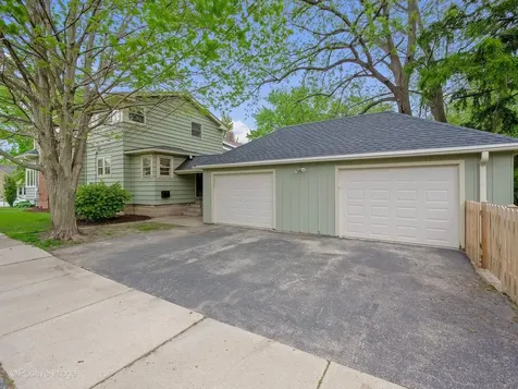 424 Blaine Street Batavia IL 60510