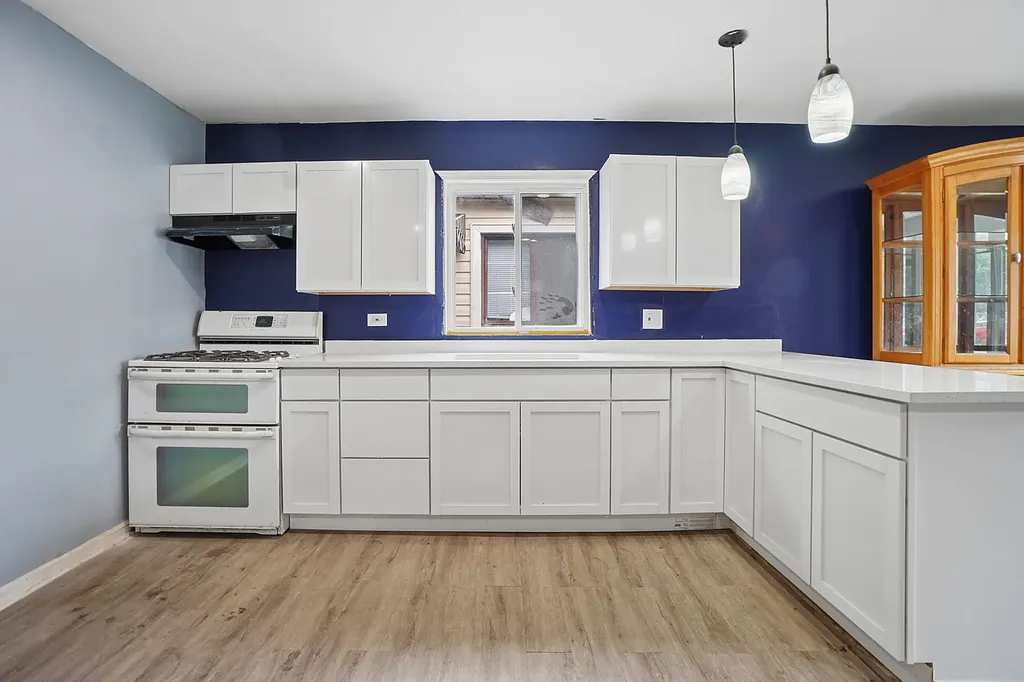 346 West 115th Street Chicago IL 60628