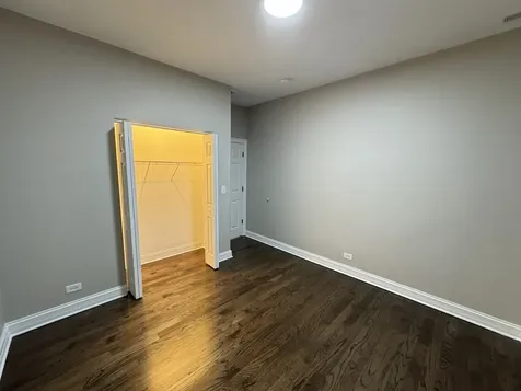 543 East 43rd Street Chicago IL 60653