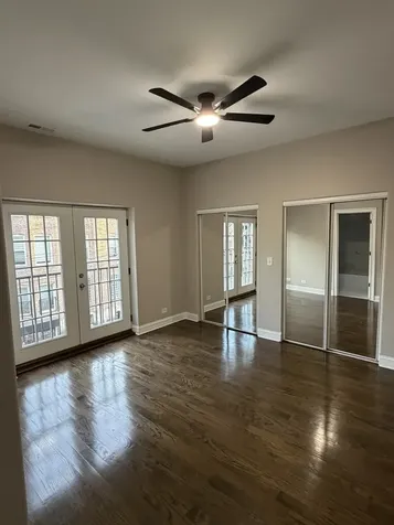 543 East 43rd Street Chicago IL 60653