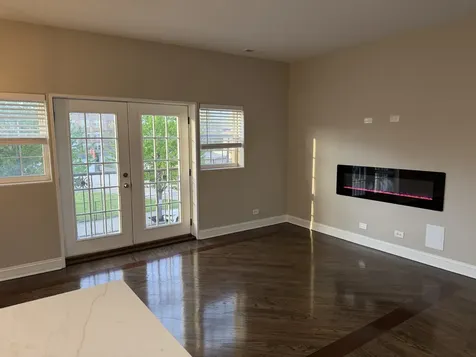 543 East 43rd Street Chicago IL 60653