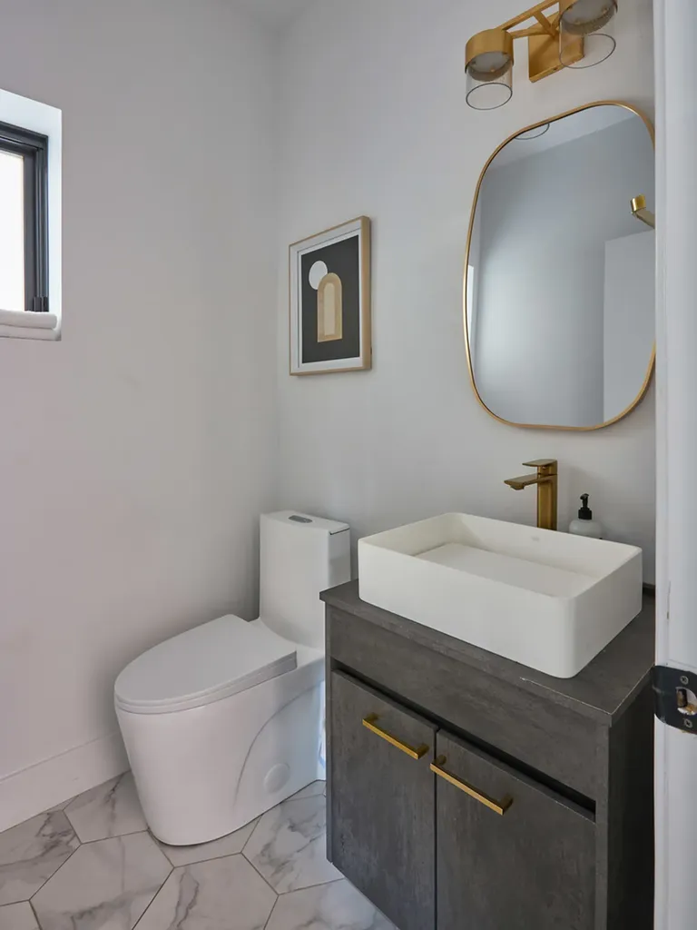 1732 North Winchester Avenue Chicago IL 60622