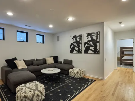 1732 North Winchester Avenue Chicago IL 60622
