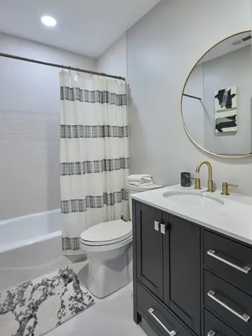 1732 North Winchester Avenue Chicago IL 60622