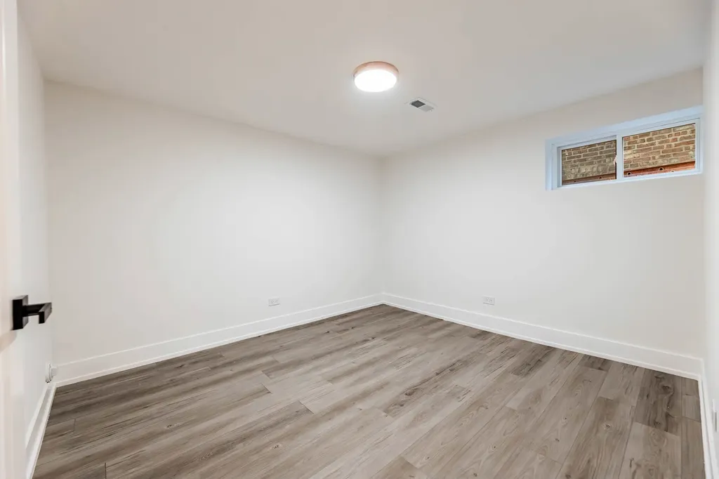 5721 South Newcastle Avenue Chicago IL 60638
