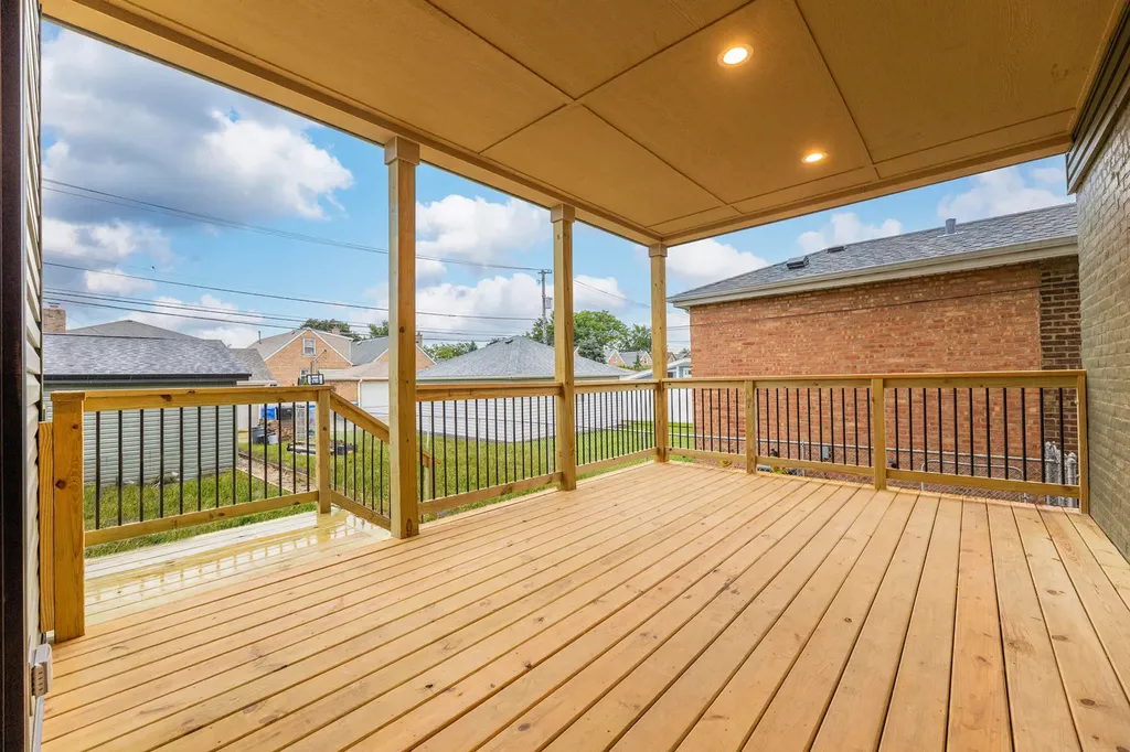 5721 South Newcastle Avenue Chicago IL 60638