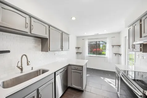 170 Grove Avenue Des Plaines IL 60016