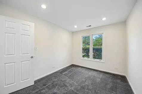 170 Grove Avenue Des Plaines IL 60016